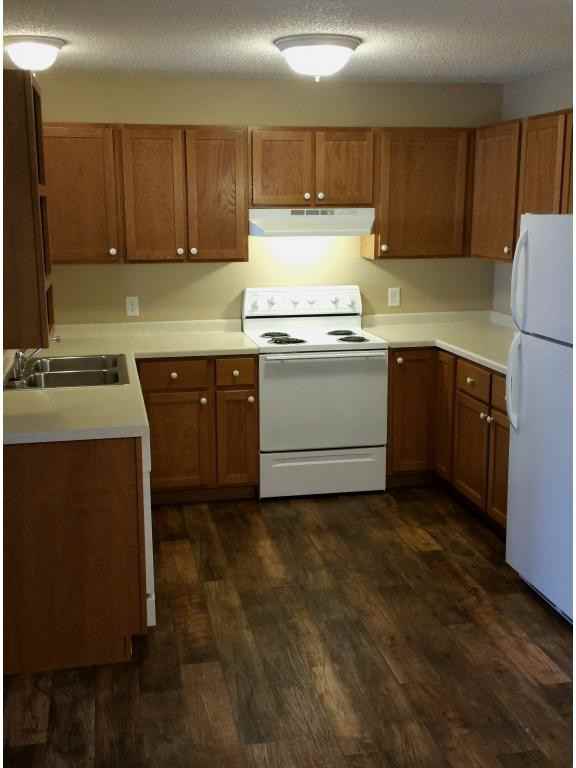 Goetten's Grove - Photo 2 of 7