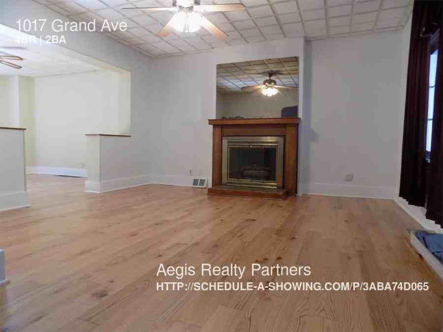 1017 Grand Ave - Photo 3 of 24