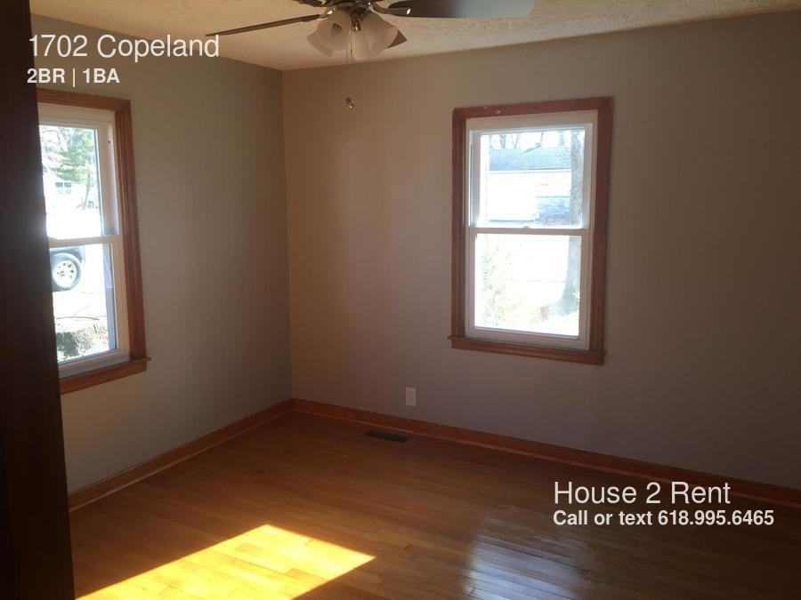 1702 Copeland St - Photo 3 of 11