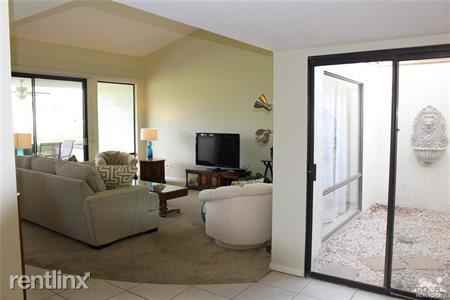 73 Marbella Dr - Photo 3 of 12