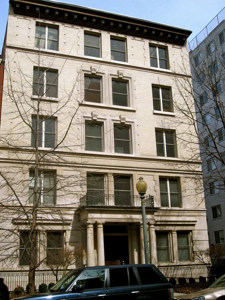 2007 O Street Northwest #404