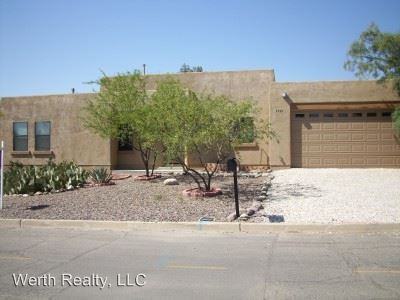 4749 E 4th St - Photo 3 of 29