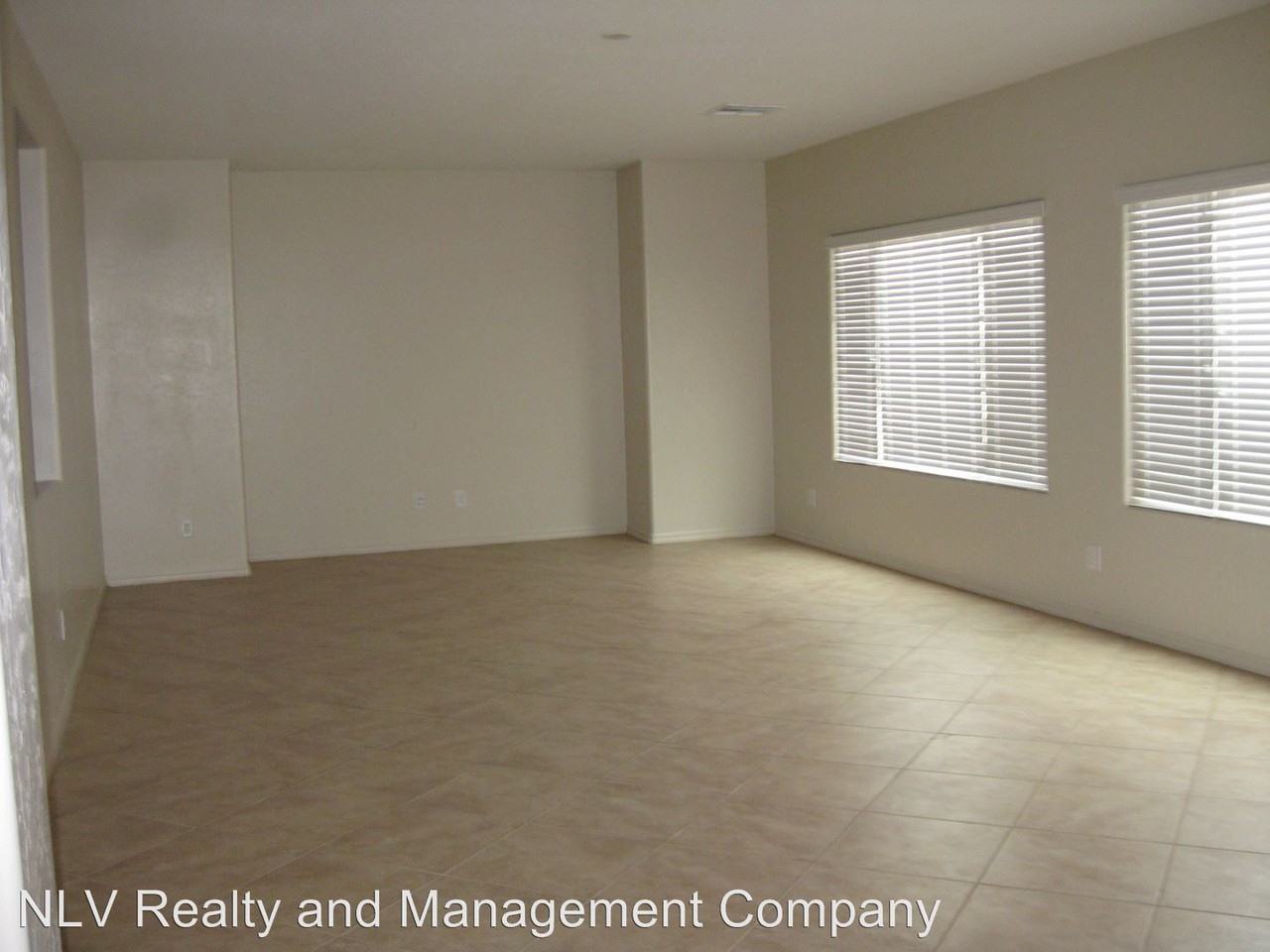 220 Dominican Ave - Photo 3 of 12