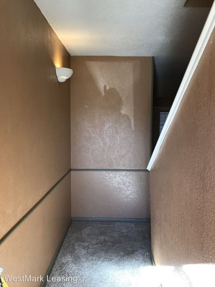 5712 38th St - Photo 3 of 18