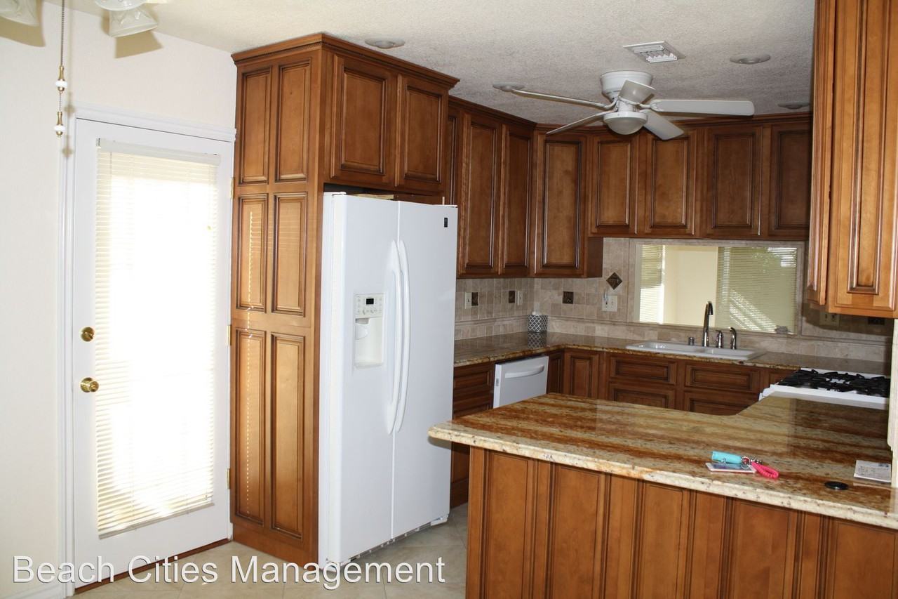 3327 Fanwood Ave - Photo 3 of 47