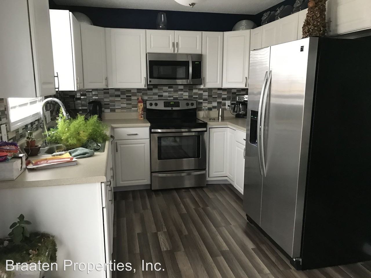 1550 27th Ave S - Photo 3 of 10