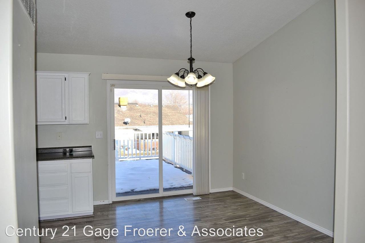 170 E 1100 N - Photo 3 of 15