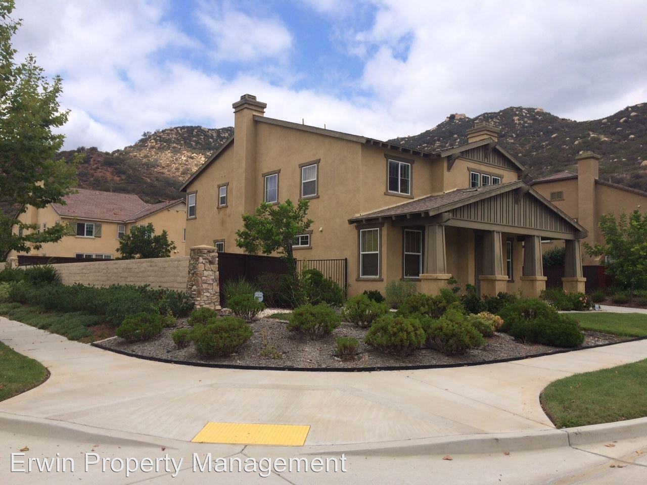 3270 Beven Dr - Photo 2 of 13