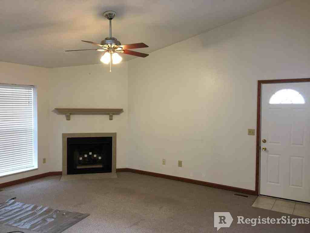 523 Pepperhill Ct - Photo 3 of 14