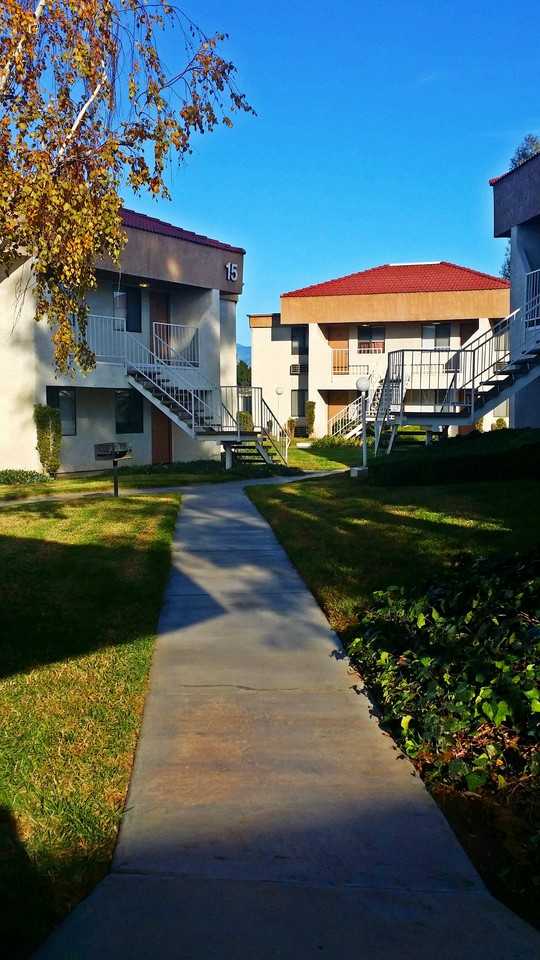 Centrepointe - Photo 3 of 49