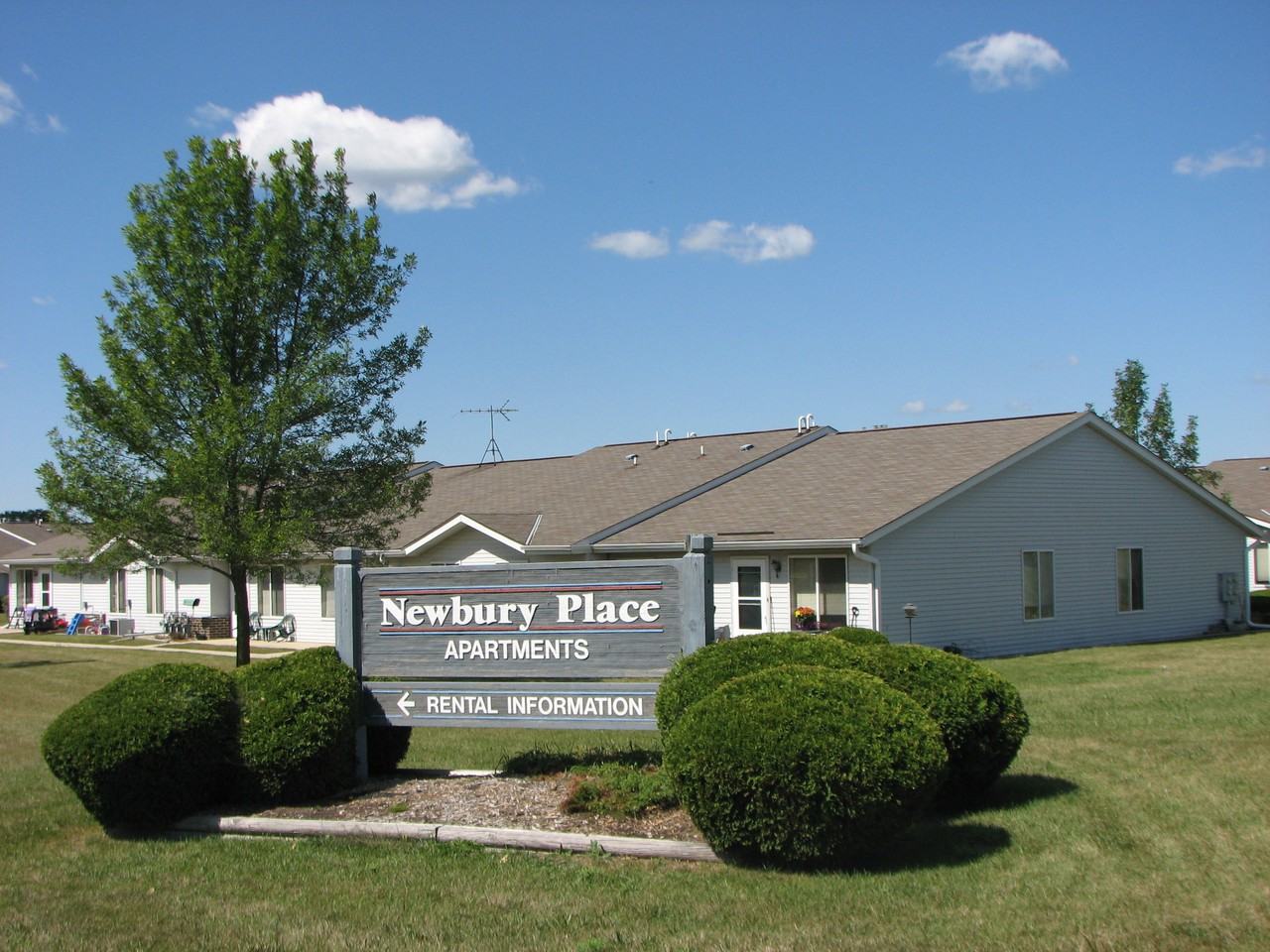 Newbury Place Apartments 8385 Yorkshire Dr, Oak Creek, WI 53154 Zumper