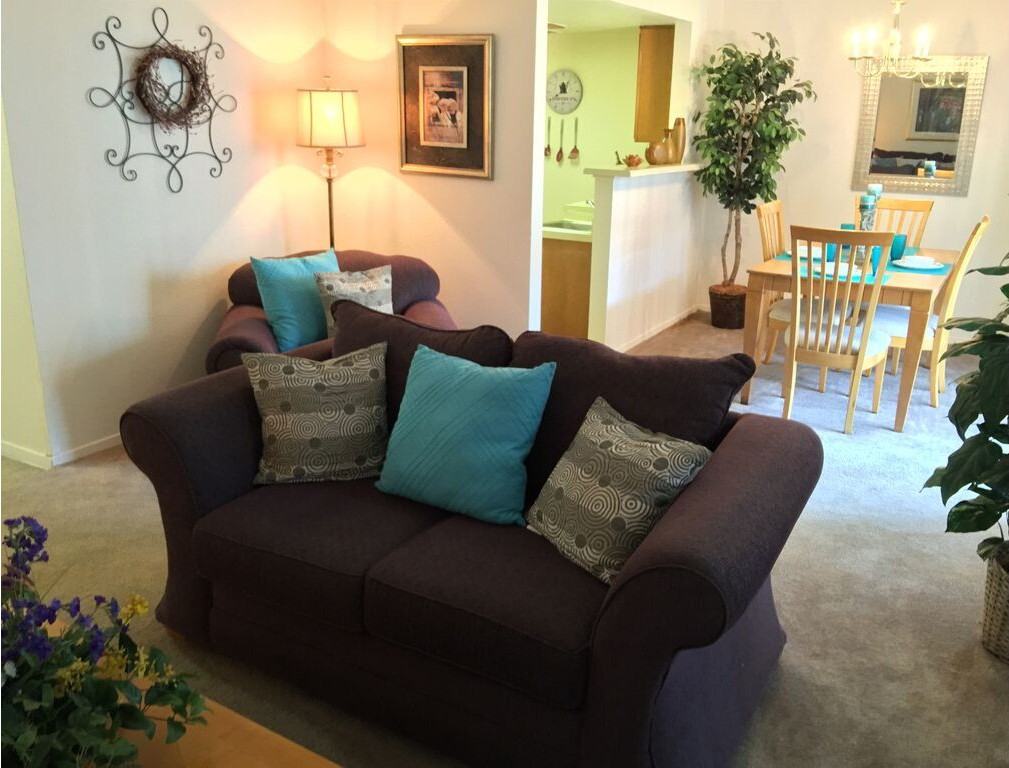 Ridgeway Crossing - Photo 2 of 32