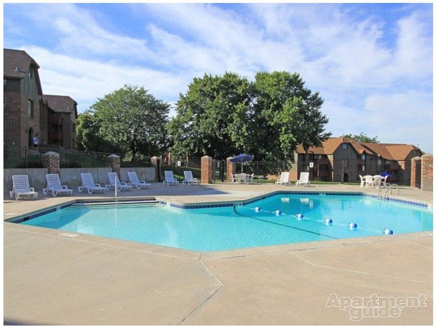 Tudor Heights Apartments 10505 Evans Plaza, Omaha, NE 68134 Zumper