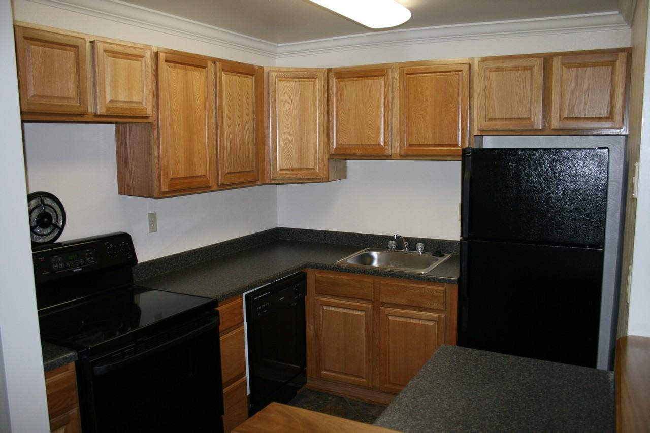 Hyland Hills Apartments - Photo 2 of 26