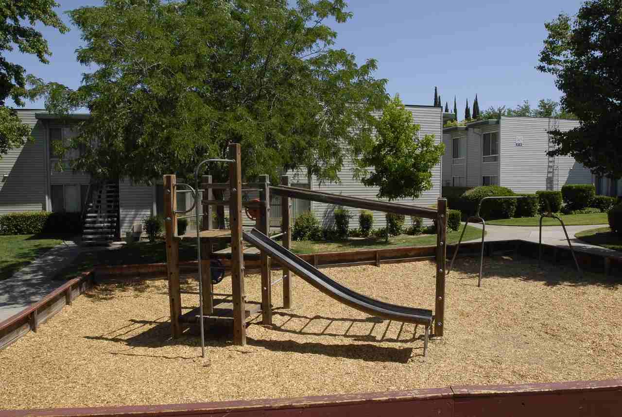 Summerwood - Photo 3 of 9