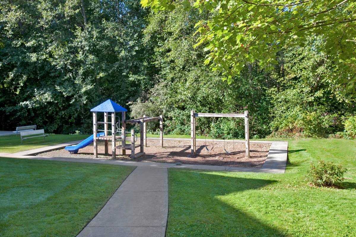 Atlas Apartments - Photo 2 of 25