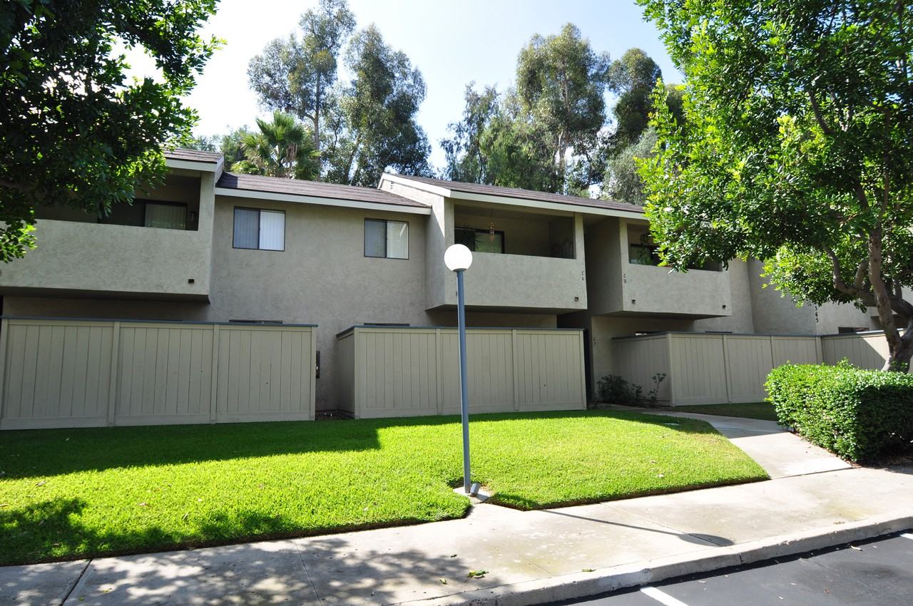 Gold Coast Apartments - Photo 2 of 46