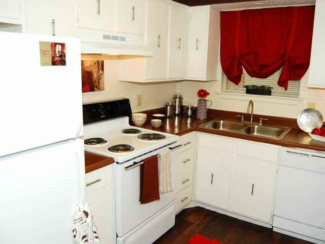 Hunter's Glen - Photo 3 of 14