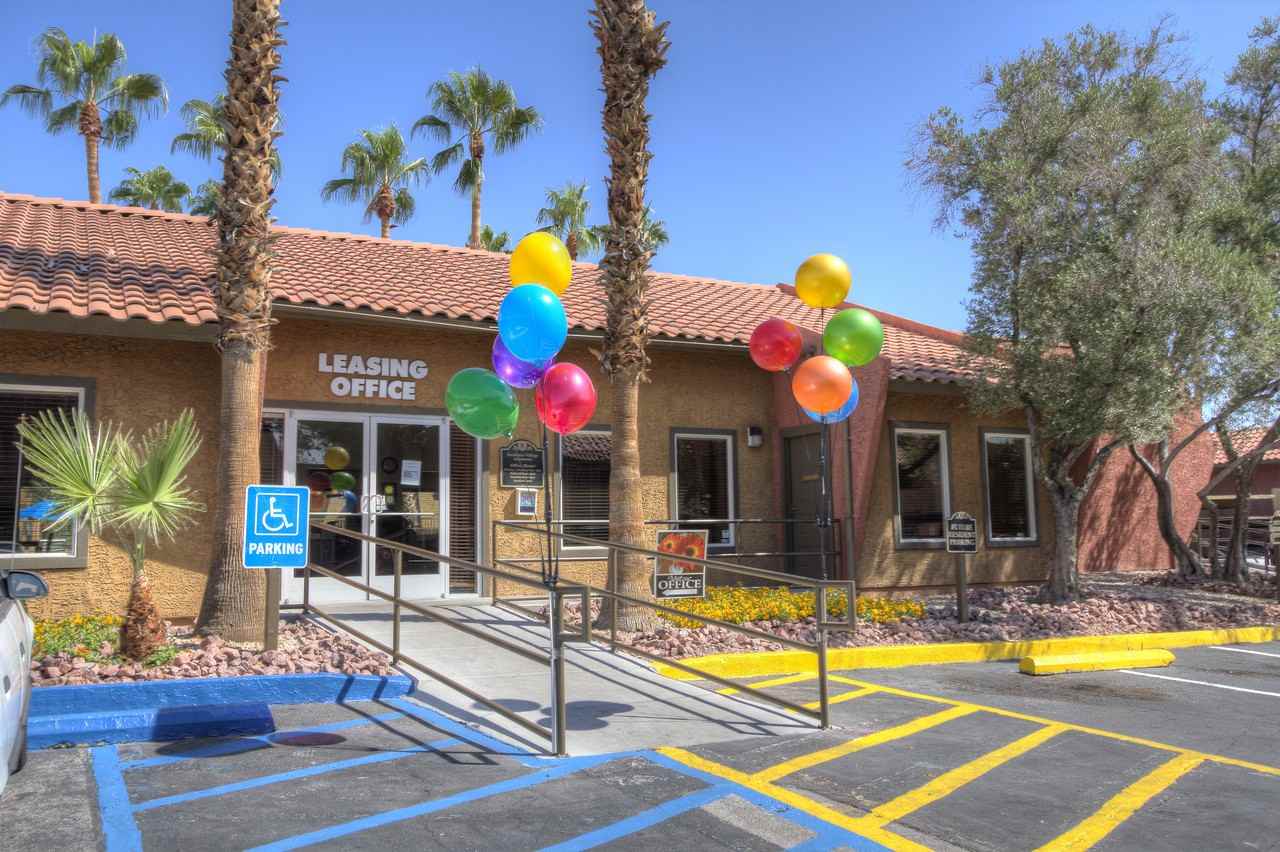 Sundance Village - Photo 2 of 26