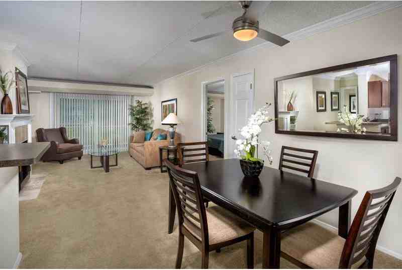 EOS-21 Apartments - Photo 2 of 30