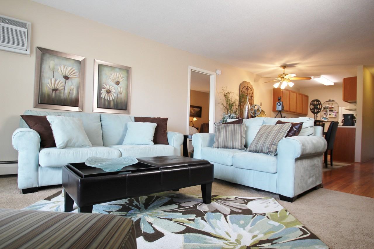 Currents - Photo 2 of 20