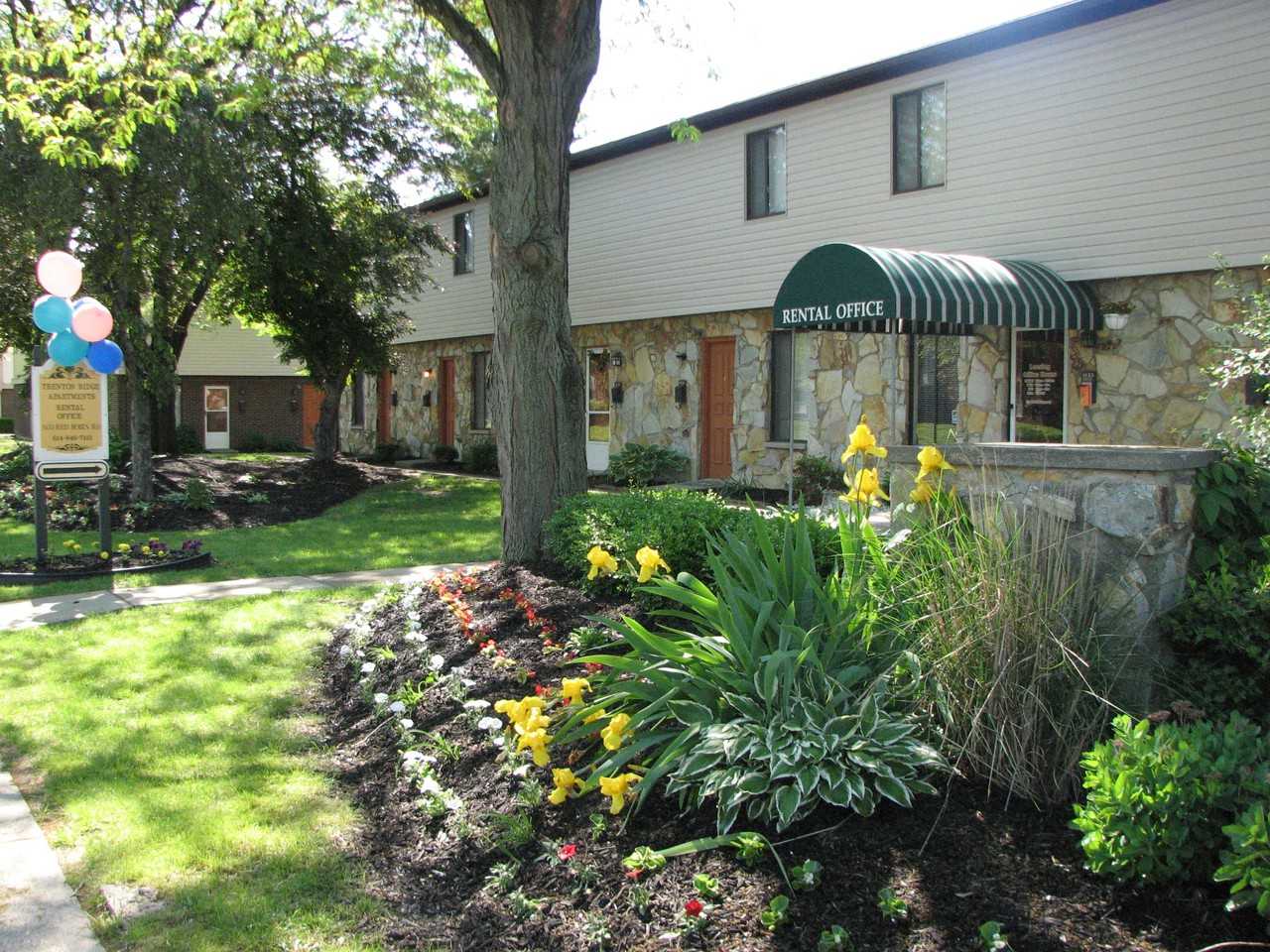 Manchester Townhomes - Photo 3 of 13