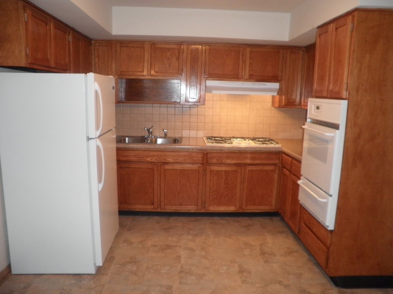 Colonial Park - Photo 3 of 21