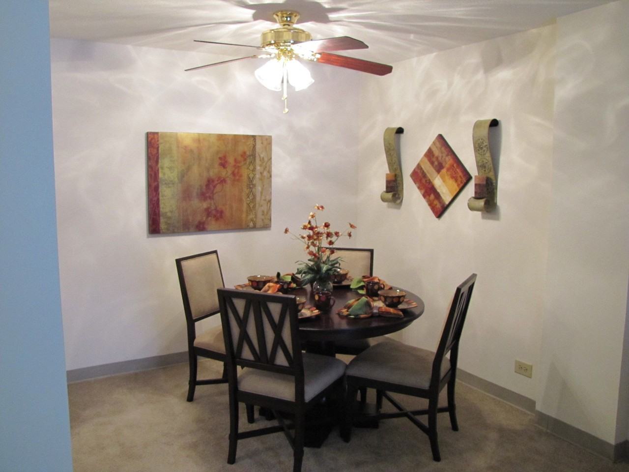 Cinnamon Lake Towers - Photo 2 of 22