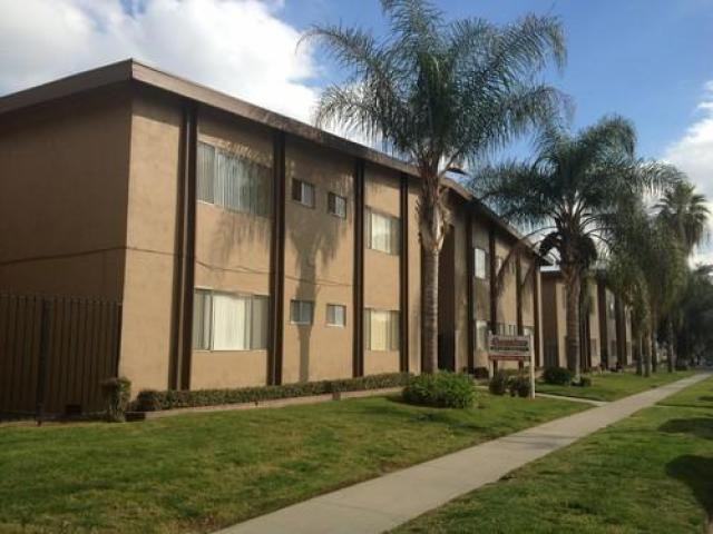 3776 Genevieve St N - Photo 2 of 6