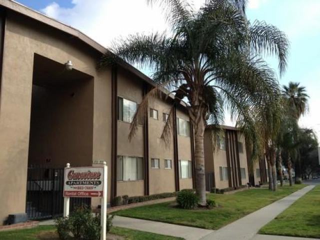 3776 Genevieve St N - Photo 3 of 6