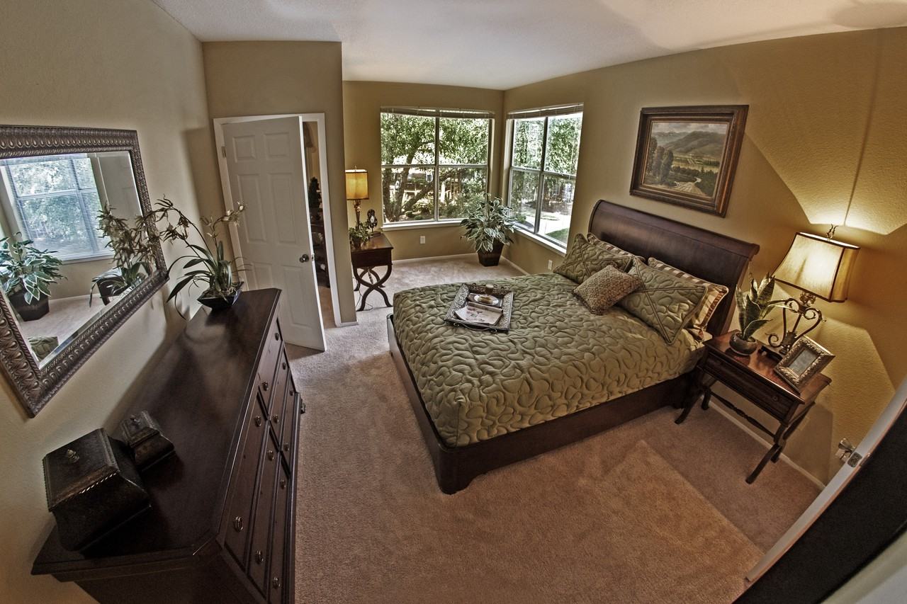 Signature Place Apartments - Photo 3 of 26