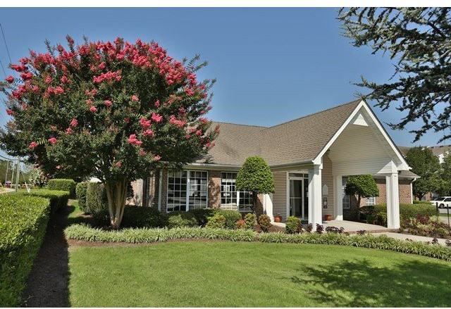 Tallwood Apartments - Photo 2 of 9