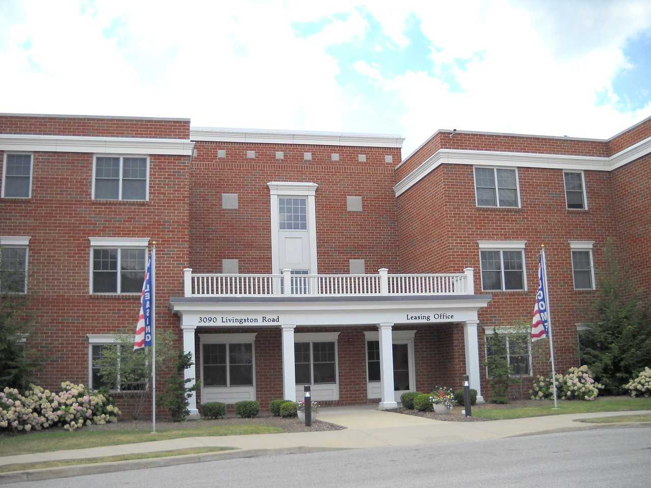 Livingston Park Apartments - Photo 3 of 20