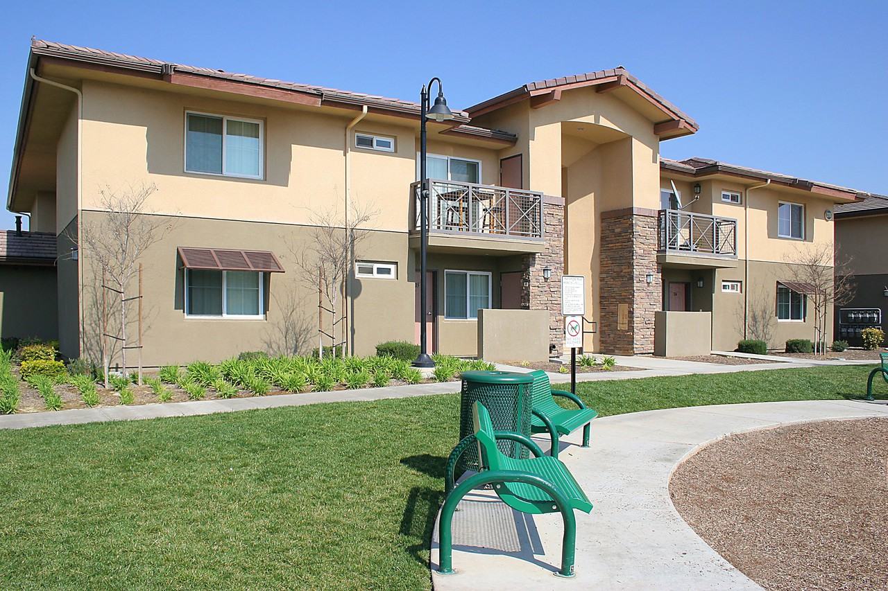 Tanager Springs Apartments 2123 S Maple Ave, Fresno, CA 93725 Zumper
