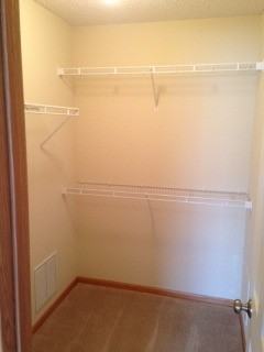 533 553 French Lane - Photo 3 of 17