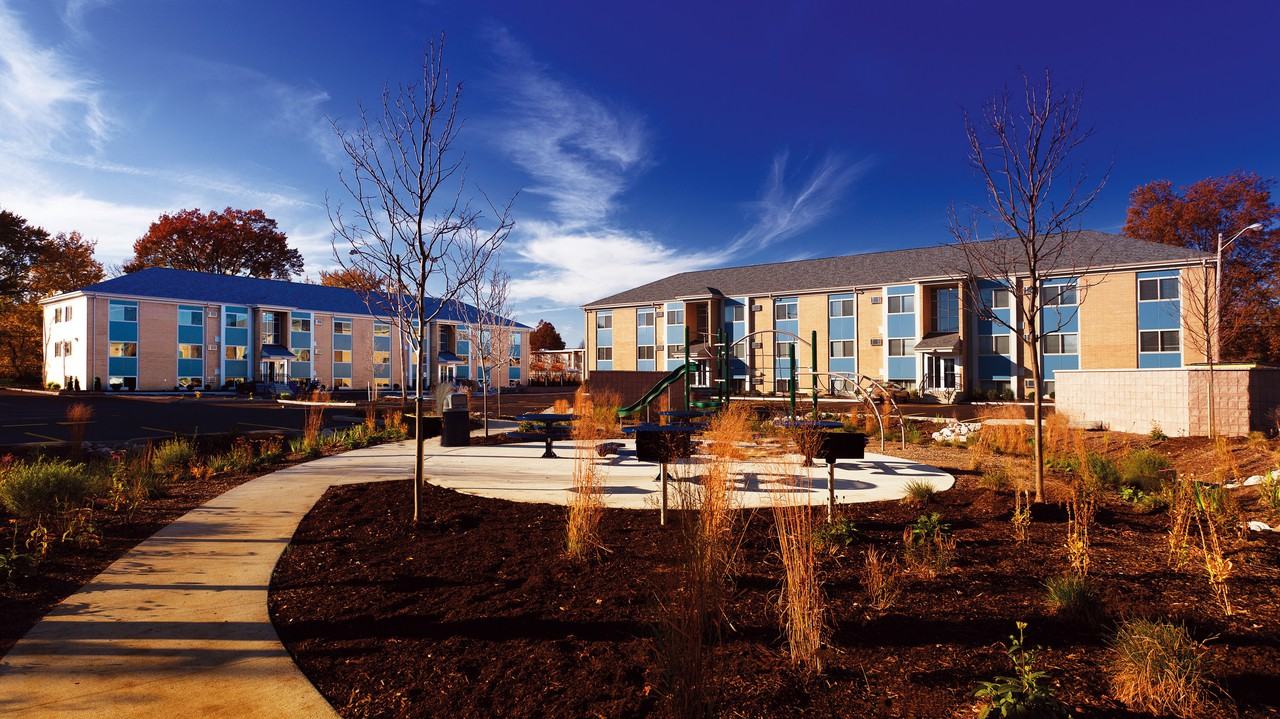 Rockport Apartments - Photo 2 of 11