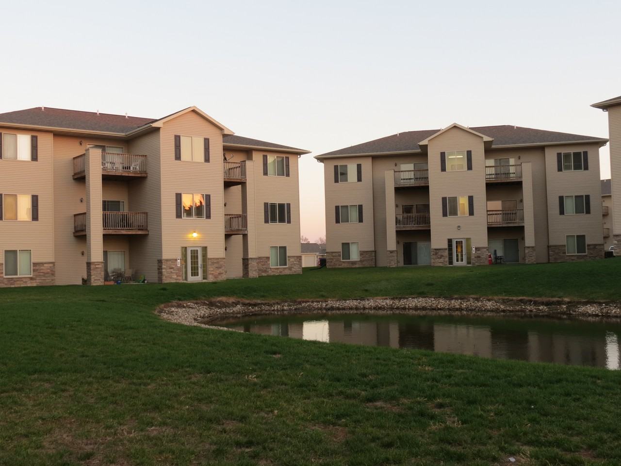 Wheatland Club Apartments - Photo 2 of 14