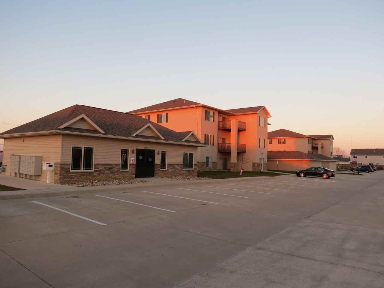 Wheatland Club Apartments - Photo 3 of 14