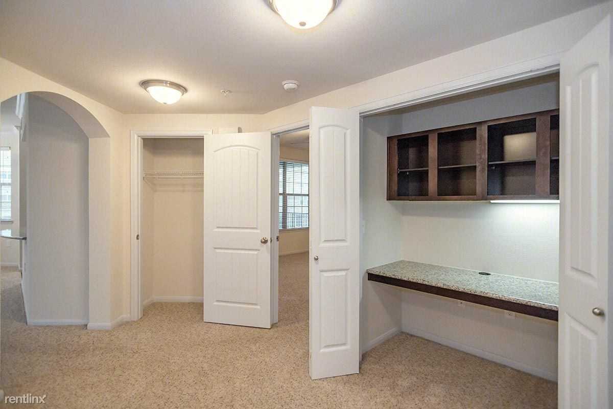 Mansions at Timberland - Photo 3 of 6