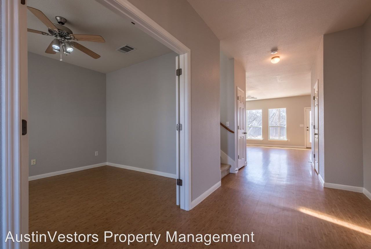 916 Brighton Pl - Photo 3 of 42