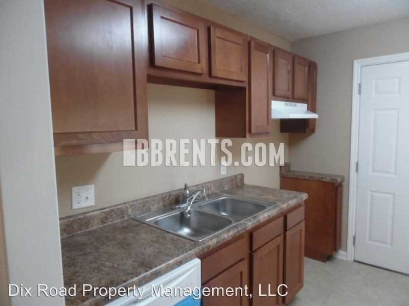 1536 Red Oak Dr - Photo 3 of 16