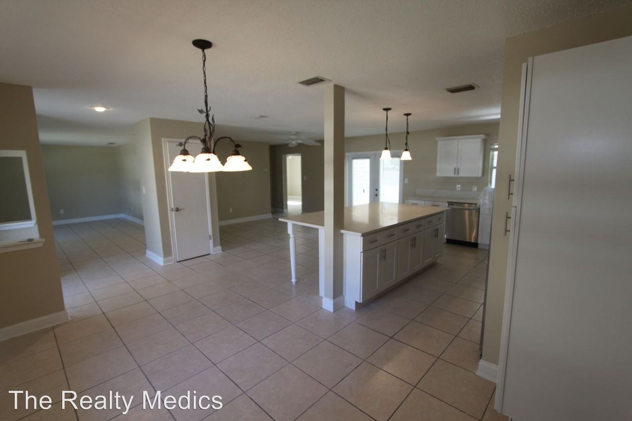 4800 Brenda Dr - Photo 2 of 16