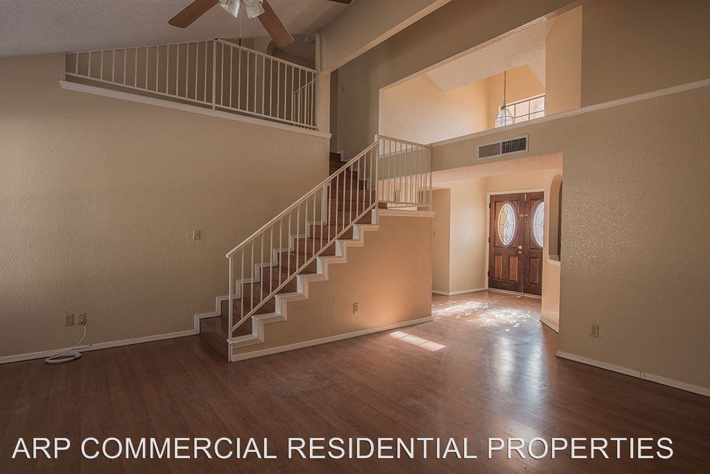 11693 John Weir Dr - Photo 2 of 21