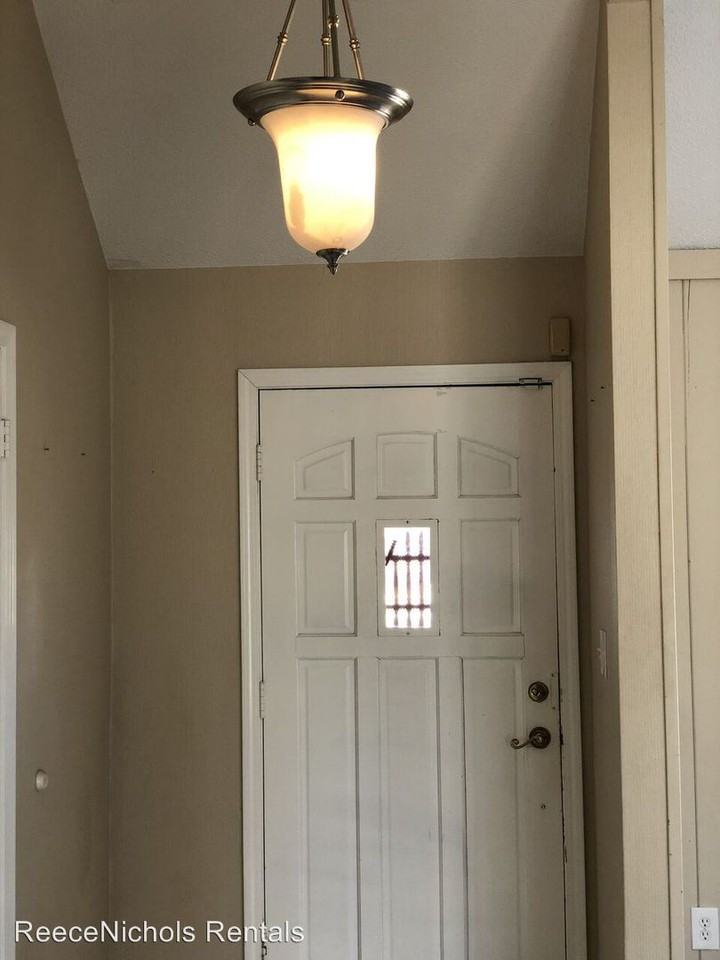 10021 Farley Ln - Photo 2 of 24