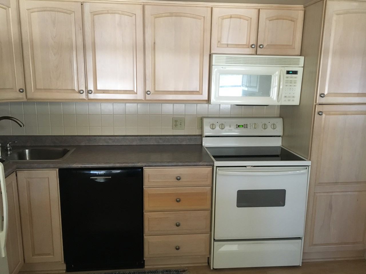 90 Stoneyside Ln - Photo 2 of 12