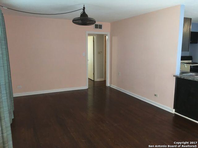 406 E Crestline Dr - Photo 3 of 20