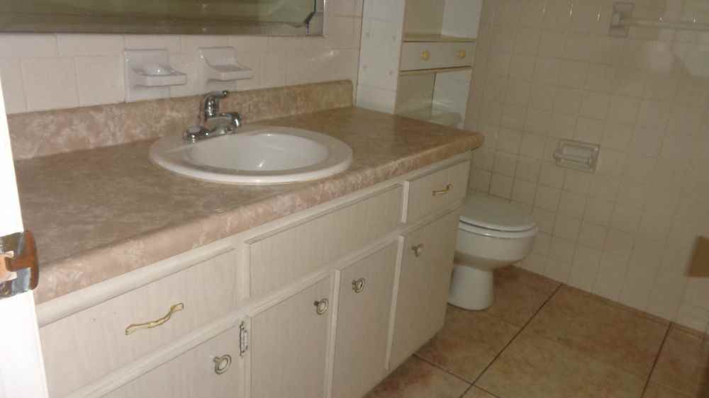 1238 Woodmere Dr - Photo 3 of 6