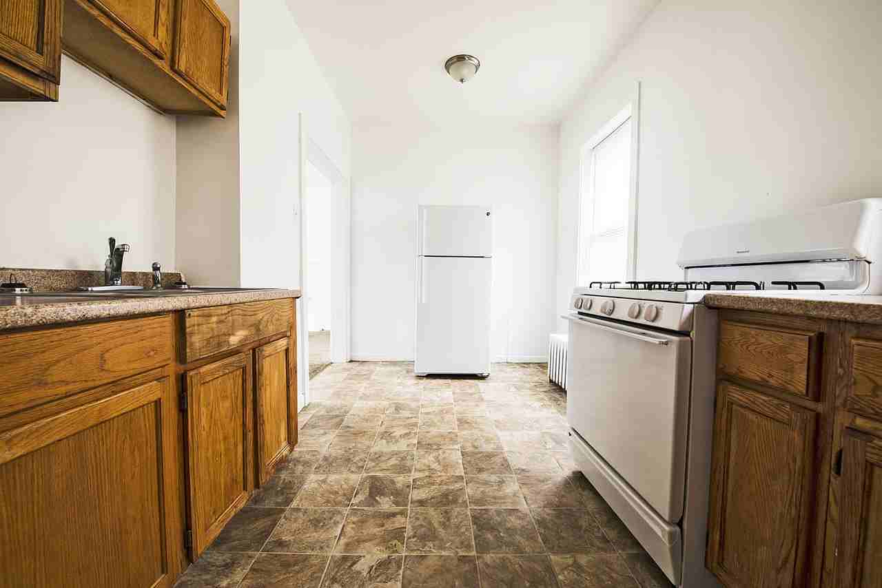 1115 S Karlov Ave - Photo 3 of 5
