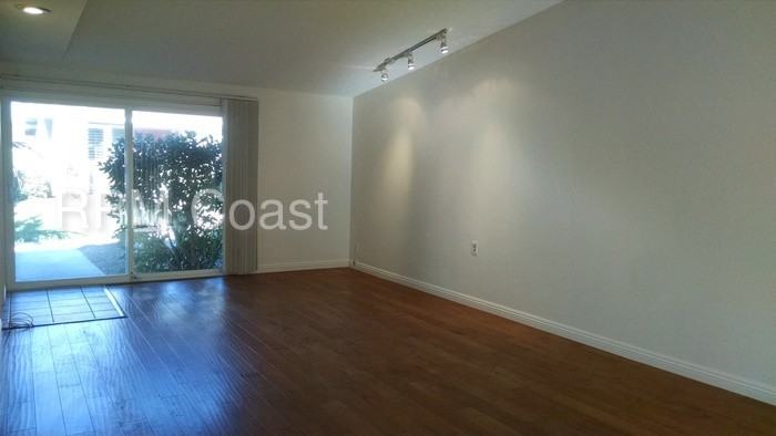 694 Avenida Sevilla - Photo 3 of 9