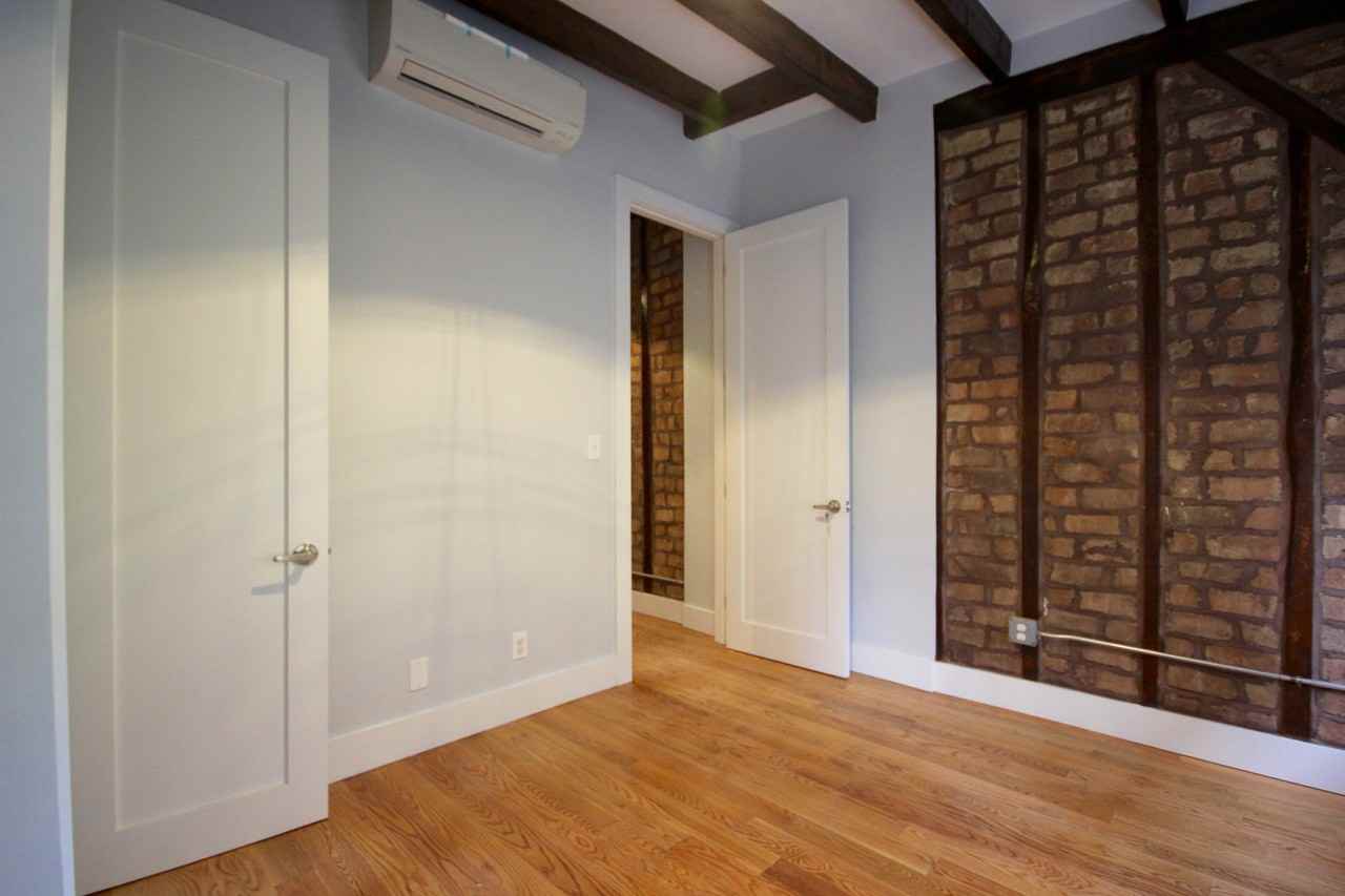 31 Montrose Avenue #17DX
